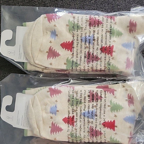 2 Pairs Christmas Crew Socks Women - Picture 2 of 2